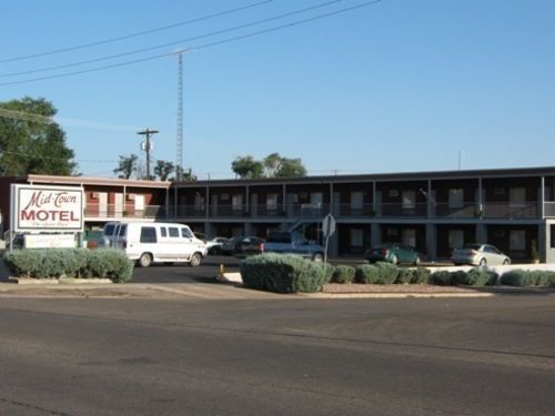 Midtown Inn & Suites La Junta Exterior photo